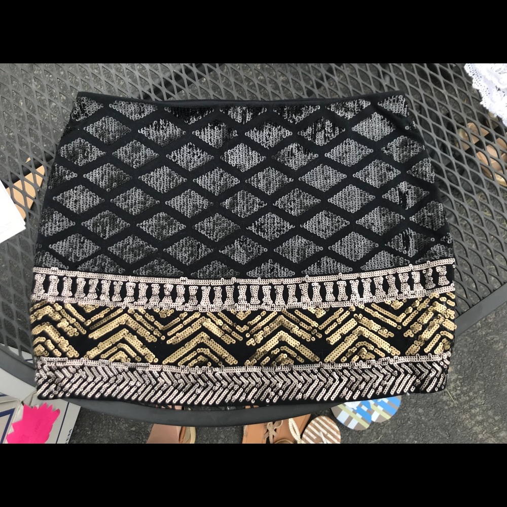 SEQUENCE MINI SKIRT
